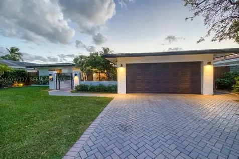 2125 NE 17th Terrace Wilton Manors FL 33305