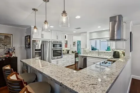 2125 NE 17th Terrace Wilton Manors FL 33305