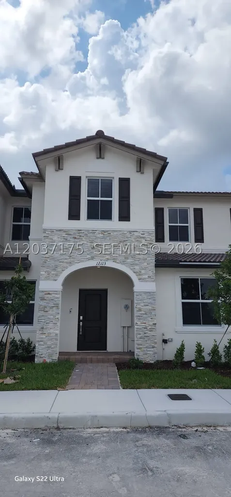 12113 NW 23rd Court Miami FL 33167