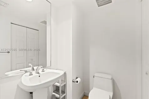 1755 E Hallandale Beach Boulevard Hallandale Beach FL 33009
