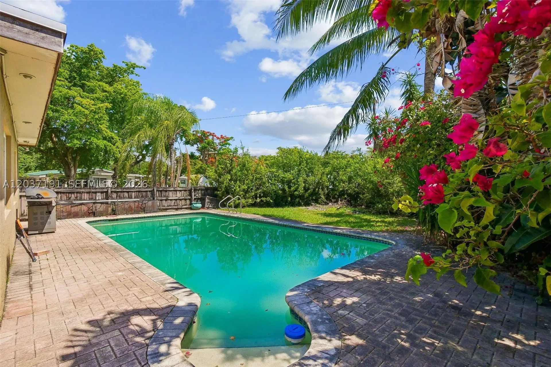 401 S 57th Terrace Hollywood FL 33023