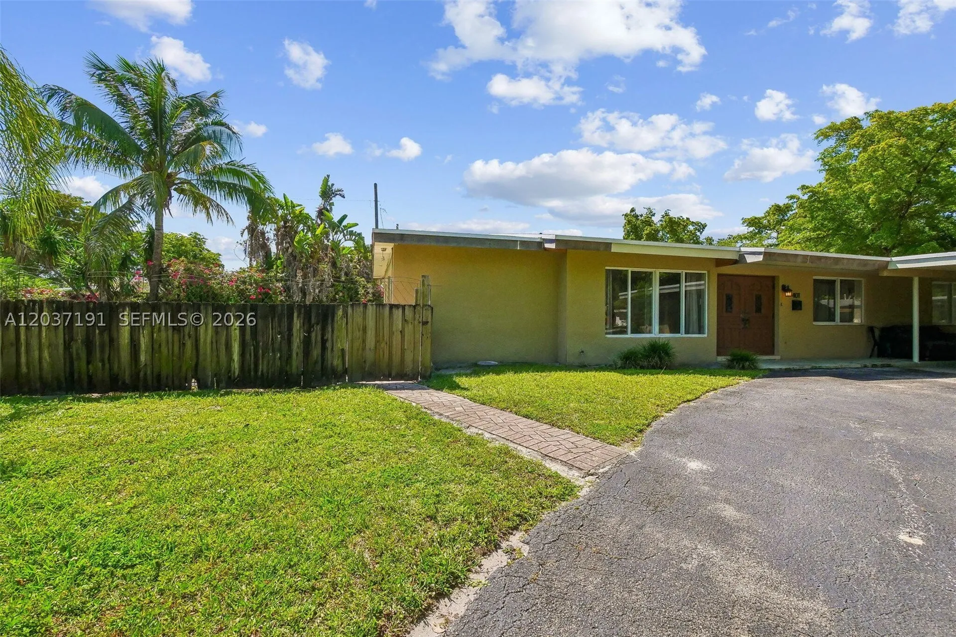 401 S 57th Terrace Hollywood FL 33023