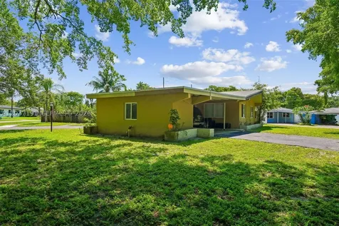 401 S 57th Terrace Hollywood FL 33023