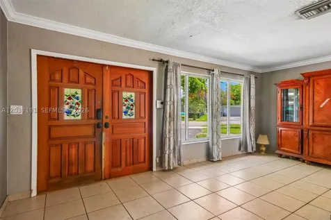 401 S 57th Terrace Hollywood FL 33023