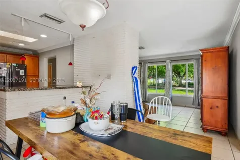 401 S 57th Terrace Hollywood FL 33023