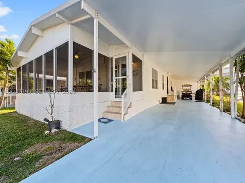 806 S Jade Drive Key Largo FL 33037