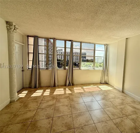 2025 NE 164th Street North Miami Beach FL 33162