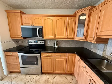 2025 NE 164th Street North Miami Beach FL 33162