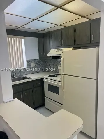7505 SW 82nd Street Miami FL 33143