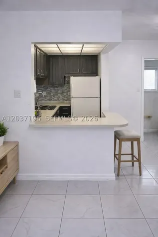 7505 SW 82nd Street Miami FL 33143