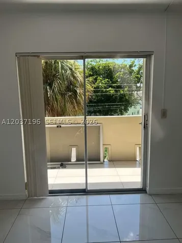 7505 SW 82nd Street Miami FL 33143