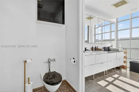 3451 NE 1st Avenue Miami FL 33137