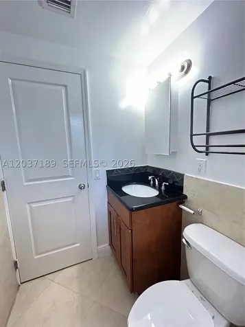 2880 Pine Tree Drive Miami Beach FL 33140