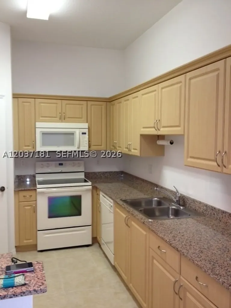 1657 SE 23rd Way Homestead FL 33035