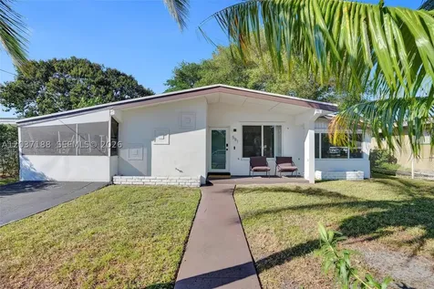 581 NE 175th Terrace North Miami Beach FL 33162