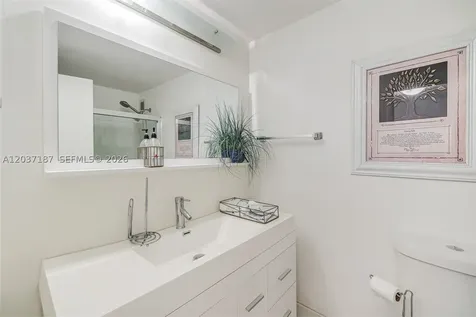 3 Island Avenue Miami Beach FL 33139