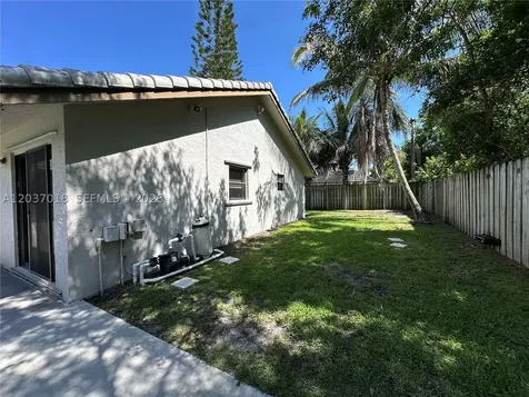 7195 NW 5th Avenue Boca Raton FL 33487