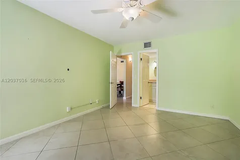 7 Westwood Avenue Tequesta FL 33469