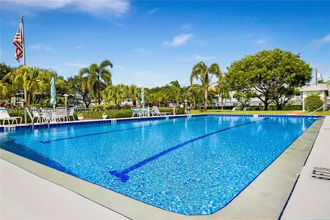 7 Westwood Avenue Tequesta FL 33469