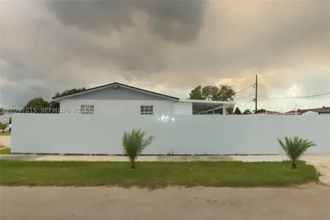 2765 NW 212th Street Miami Gardens FL 33056