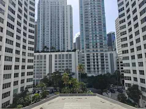 905 Brickell Bay Drive Miami FL 33131