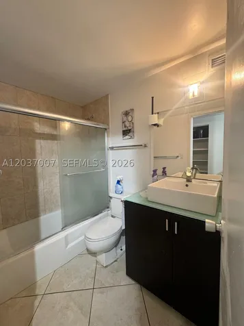 905 Brickell Bay Drive Miami FL 33131