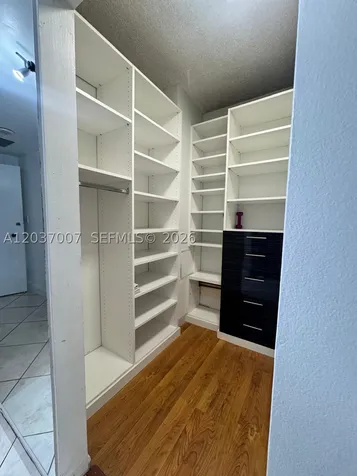 905 Brickell Bay Drive Miami FL 33131