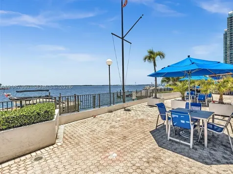 905 Brickell Bay Drive Miami FL 33131