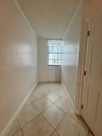 905 Brickell Bay Drive Miami FL 33131