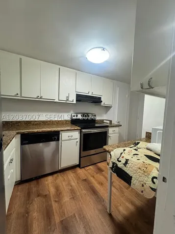 905 Brickell Bay Drive Miami FL 33131