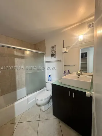 905 Brickell Bay Drive Miami FL 33131
