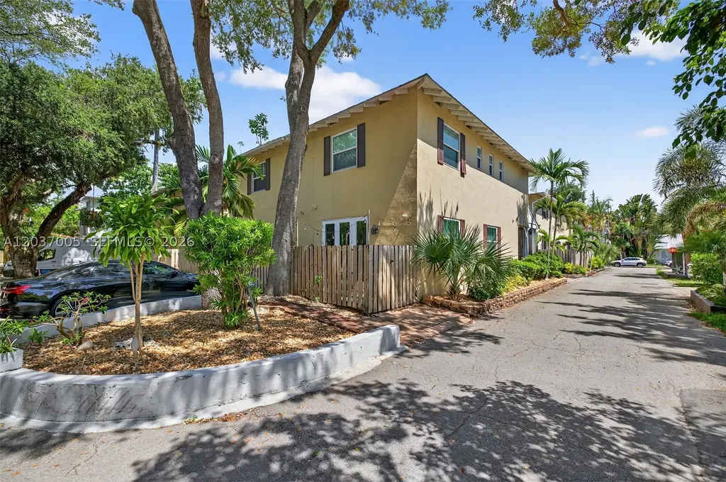 1214 W Las Olas Boulevard Fort Lauderdale FL 33312