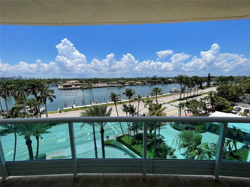 5025 Collins Avenue Miami Beach FL 33140