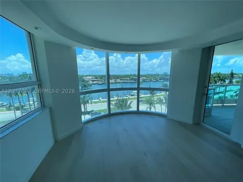 5025 Collins Avenue Miami Beach FL 33140