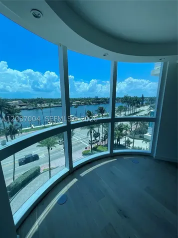 5025 Collins Avenue Miami Beach FL 33140