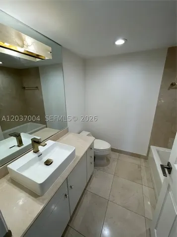 5025 Collins Avenue Miami Beach FL 33140