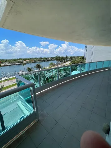 5025 Collins Avenue Miami Beach FL 33140