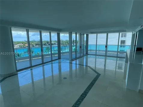 5025 Collins Avenue Miami Beach FL 33140