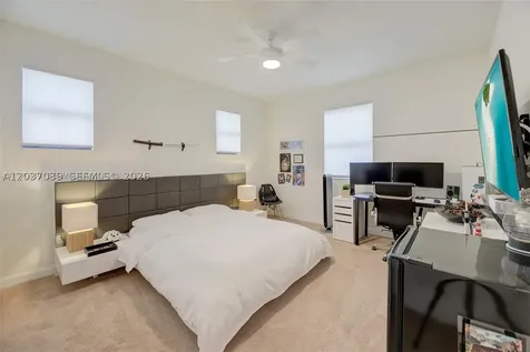 9260 W 35th Lane Hialeah FL 33018