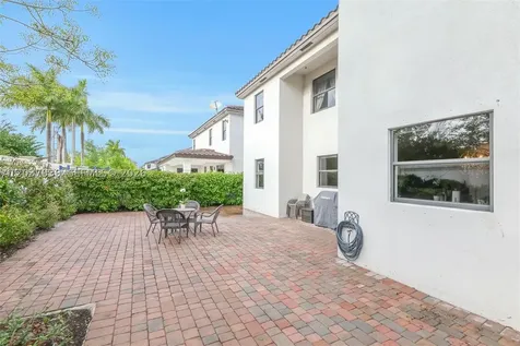 9260 W 35th Lane Hialeah FL 33018