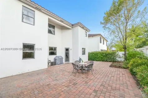 9260 W 35th Lane Hialeah FL 33018