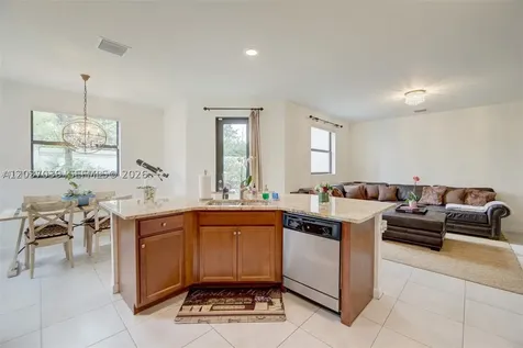 9260 W 35th Lane Hialeah FL 33018