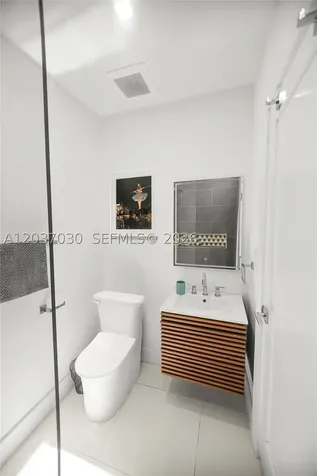 Miami Beach FL 33139