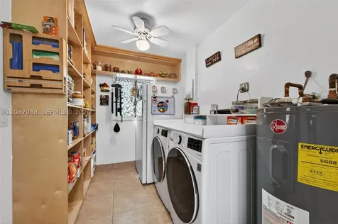 516 S 13th Court Lantana FL 33462