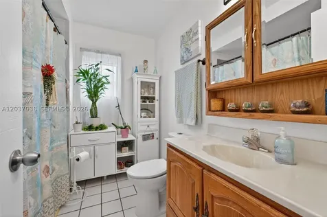 516 S 13th Court Lantana FL 33462