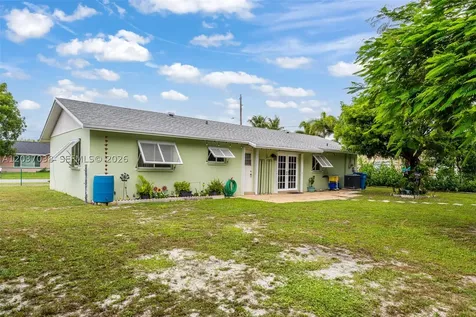 516 S 13th Court Lantana FL 33462
