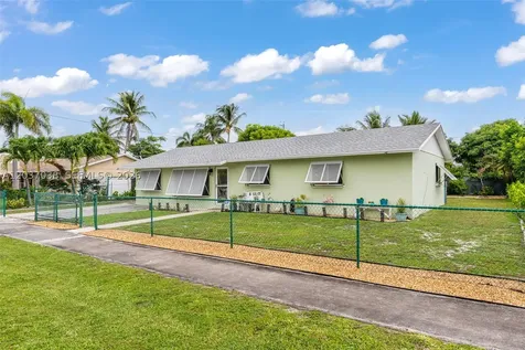 516 S 13th Court Lantana FL 33462