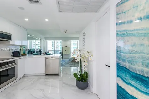 10275 Collins Avenue Bal Harbour FL 33154