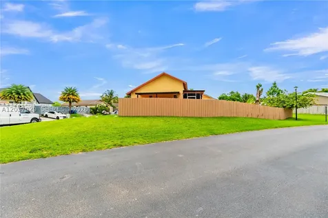13572 SW 285th Terrace Homestead FL 33033