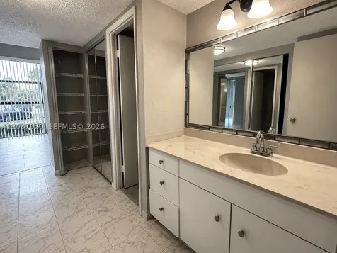 20505 E Country Club Drive Aventura FL 33180
